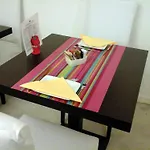 La Contrada فندق