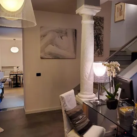 La Contrada Hotel 3*