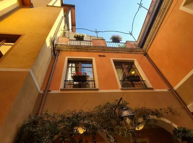 Hotel La Contrada 3*