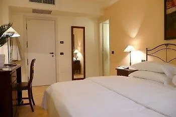 La Contrada 호텔 3*